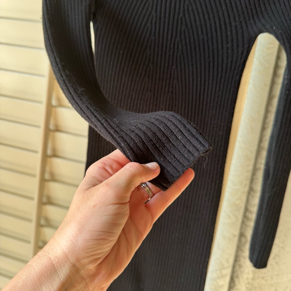 Forever 21 Black Long Sleeve Knit Bodycon Dress - Picture 4 of 6